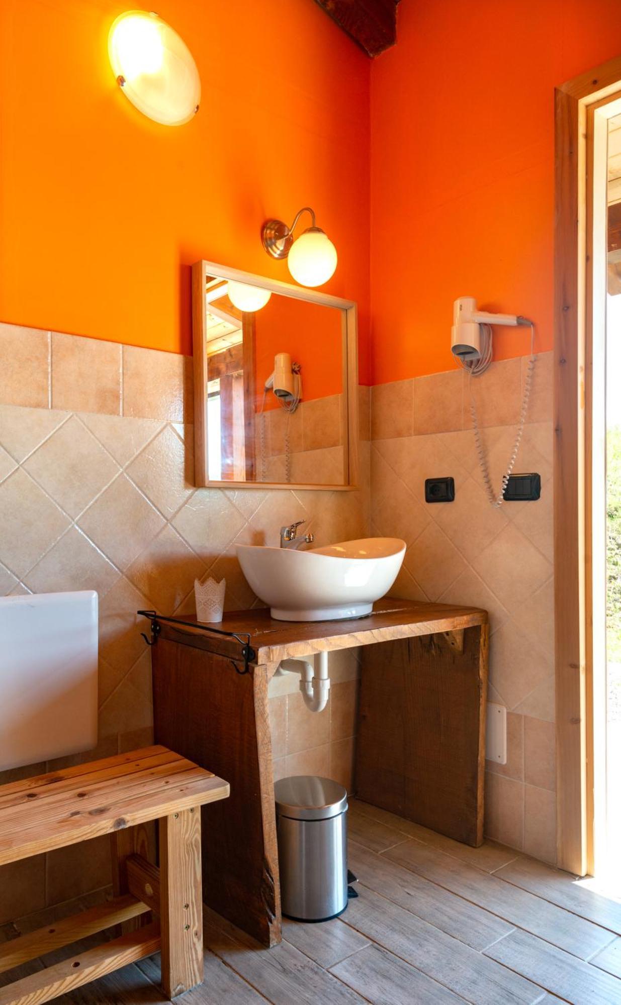 Hotel Yurte In Langa Bosia Zewnętrze zdjęcie